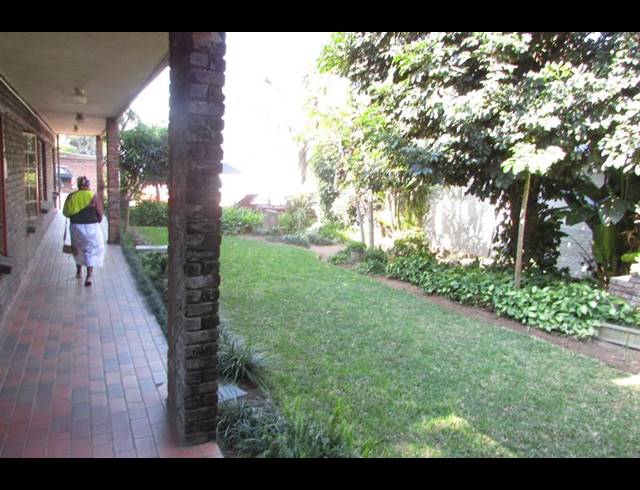 2 BEDROOM APARTMENT FOR SALE IN WHITE RIVER CENTRAL